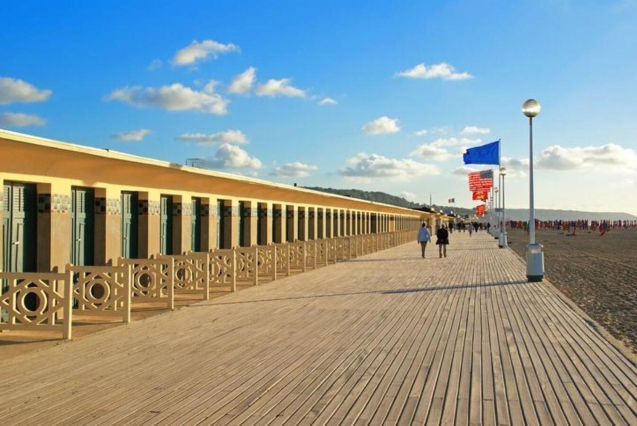 Echappee Chic - Balcon - 150 M Casino Deauville & Plage Exterior foto